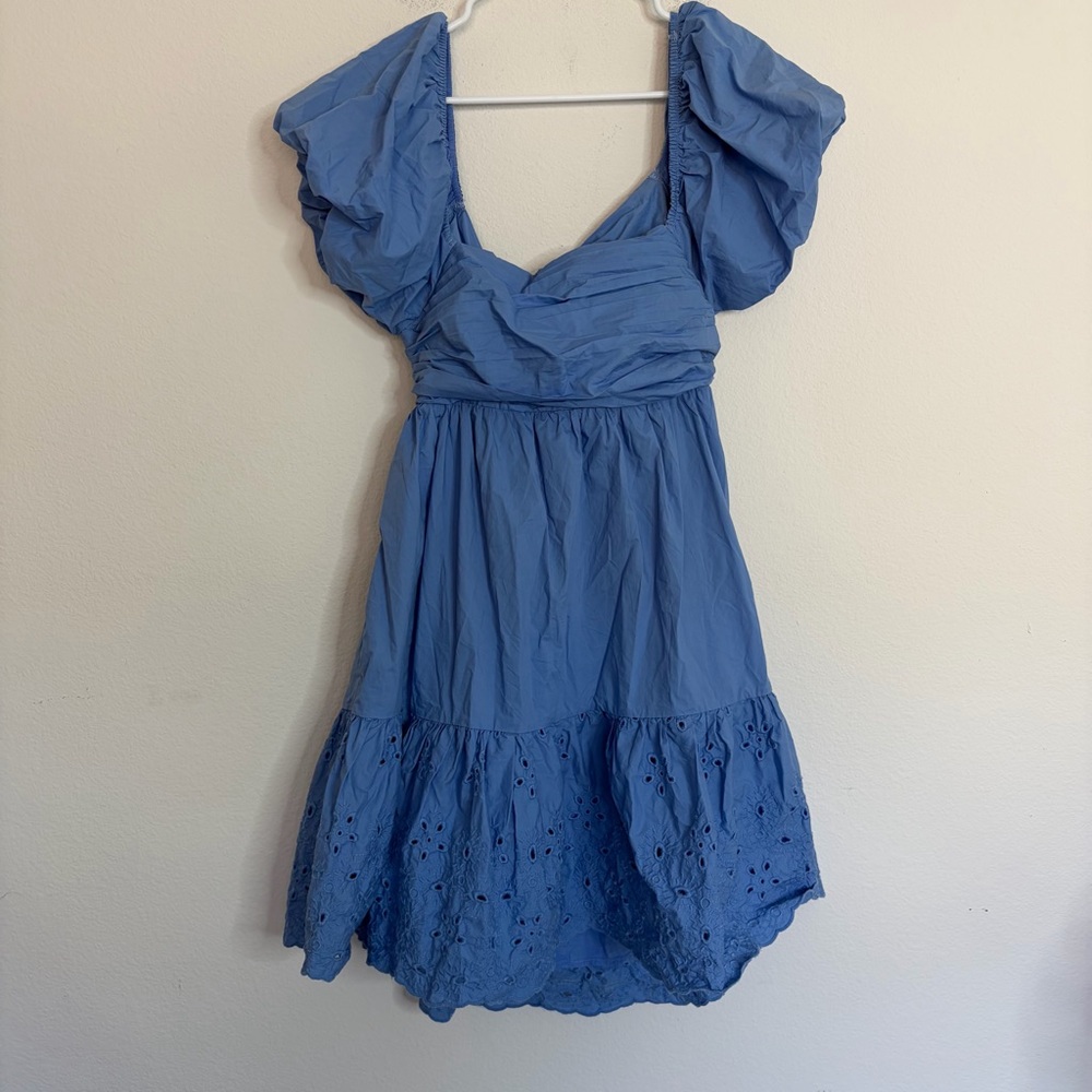 En Saison Dawson Blue Puff Sleeve Open Back Eyelet Lace Dress - Picture 2 of 9